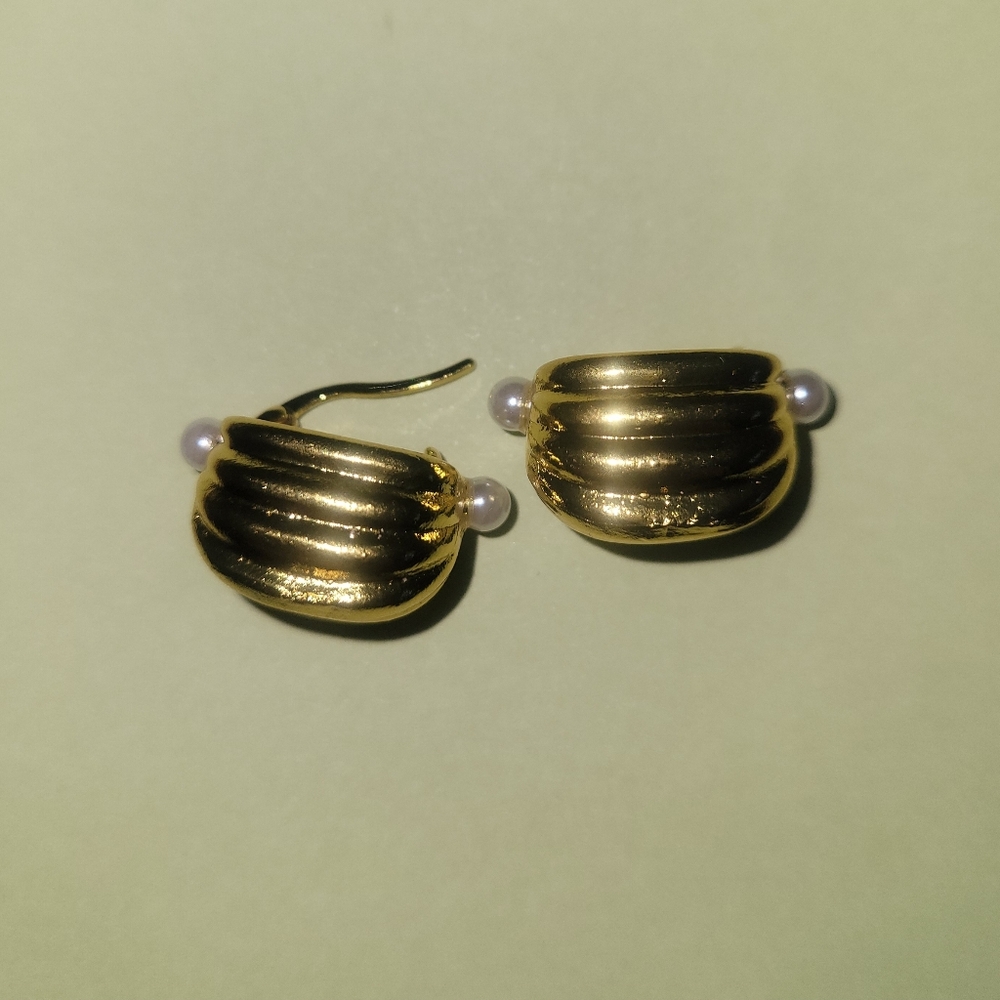 Gold-Tone Ribbed Hoop Earrings with Pearl Accents - Women Jewelry